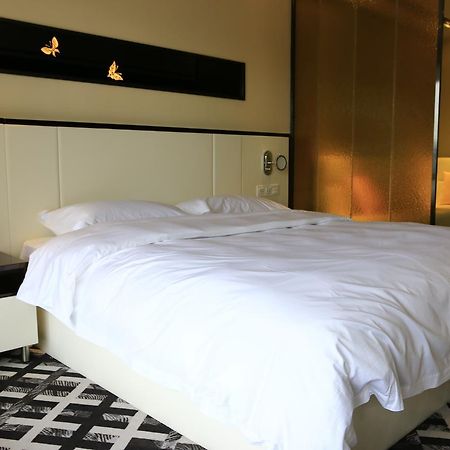 D•Mark Hotel Guiyang  Exterior foto